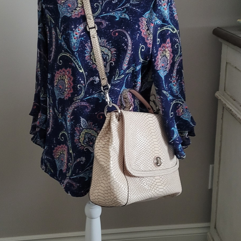 Barely used coach python handbag - Picture 13 of 16